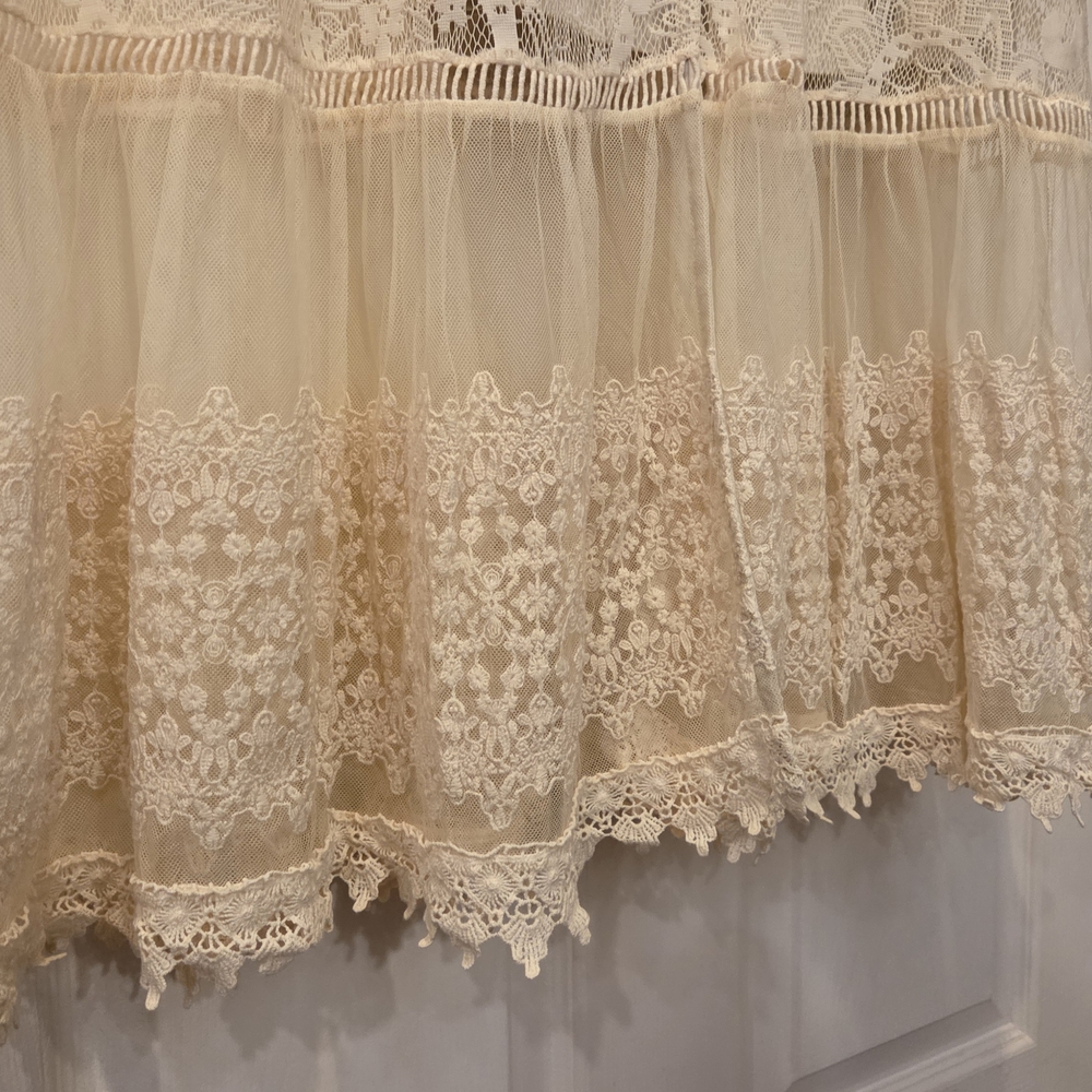 Lace Button-Front Maxi Dress in Ivory - Picture 5 of 7